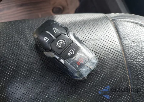 2015 Ford F-150 Lariat z USA, uszkodzony, nr VIN 1FTEW1EF1FFC97535